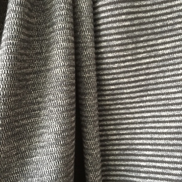 Lululemon Vinyasa Scarf - Picture 5 of 5